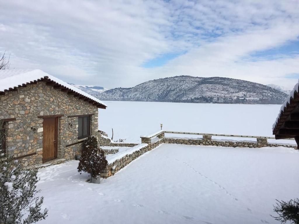 stone-house-kastoria