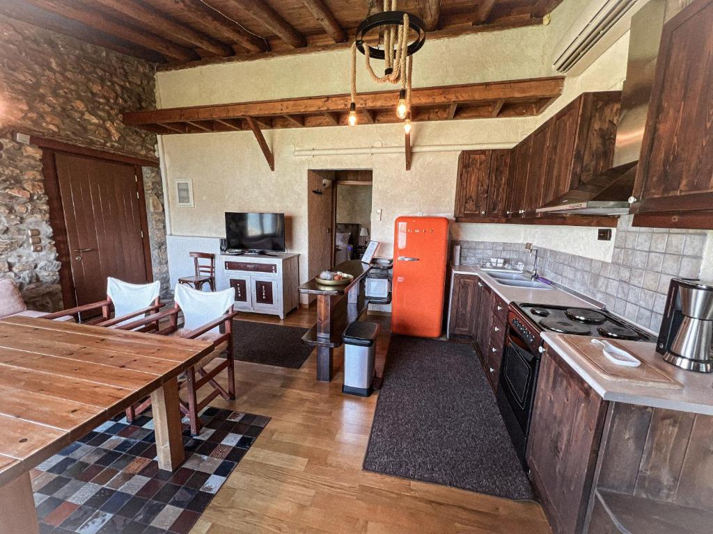 stone-house-kastoria