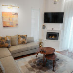casa bianca living room