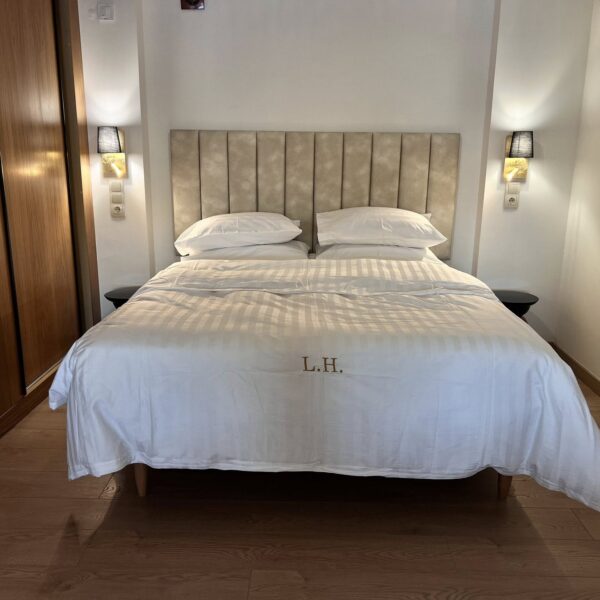 Suite II-by the Lake